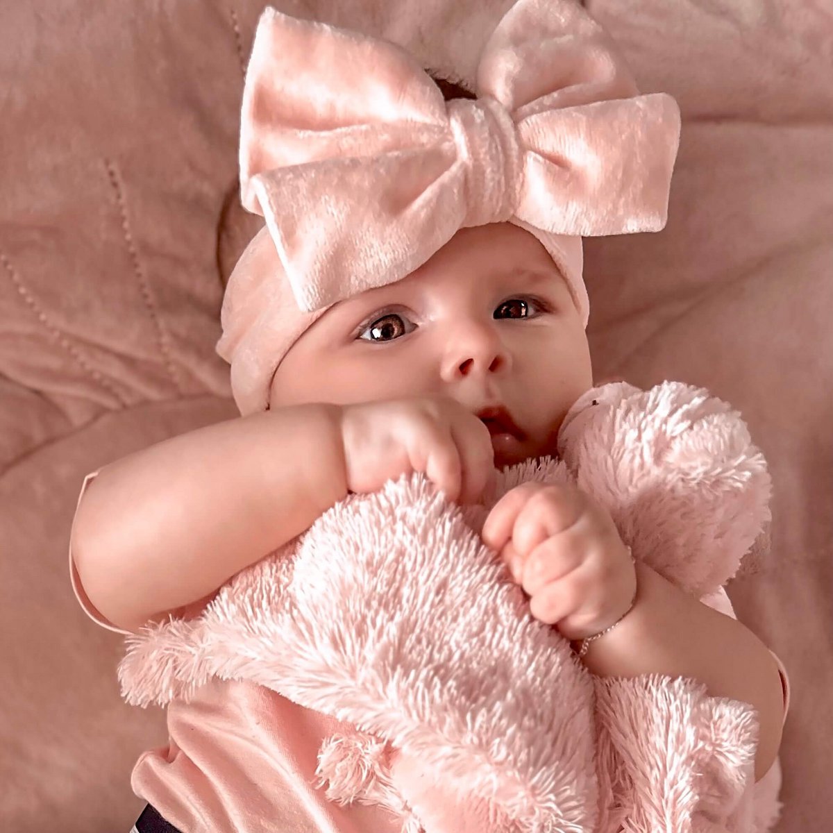 May Mays | Livia Haarband | Samtschleife Rosa | 0-4 Jahre