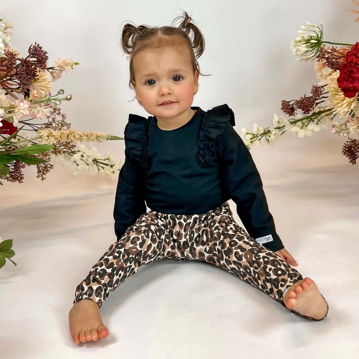 May Mays | Rosie-Shirt | Schwarze Rüschen | Baby-Mädchen