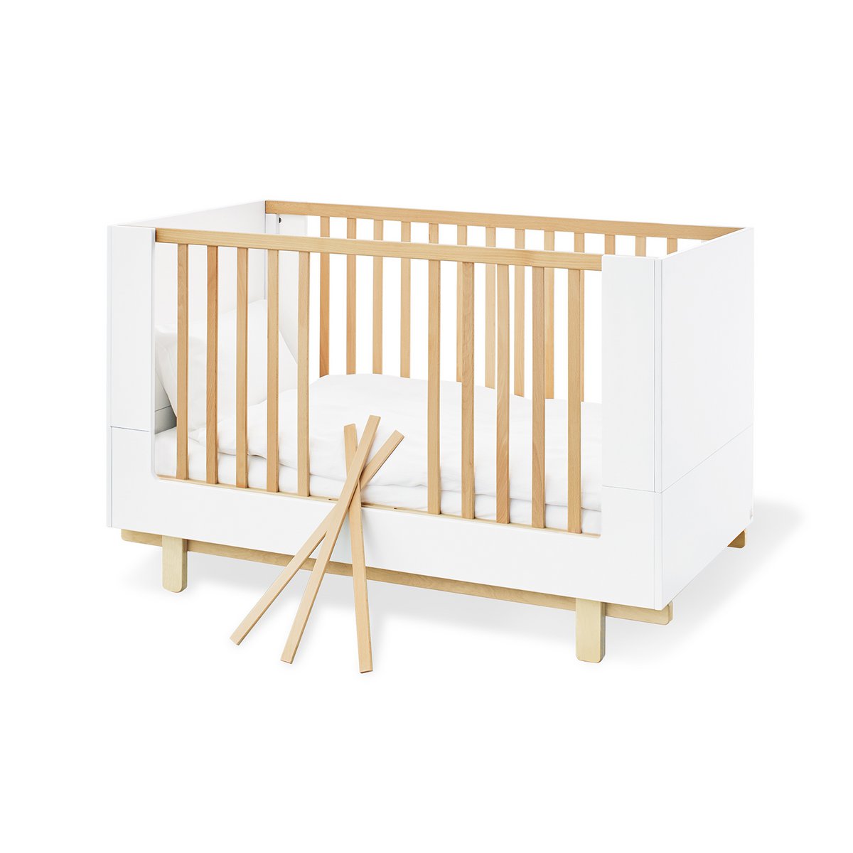 Starter-Set 'Boks' extrabreit
2-teilig: Kinderbett, extra breite Wickelkommode