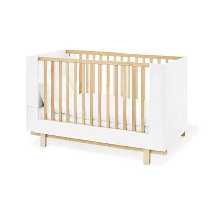 Starter-Set 'Boks' breit
2-teilig: Kinderbett, breite Wickelkommode
