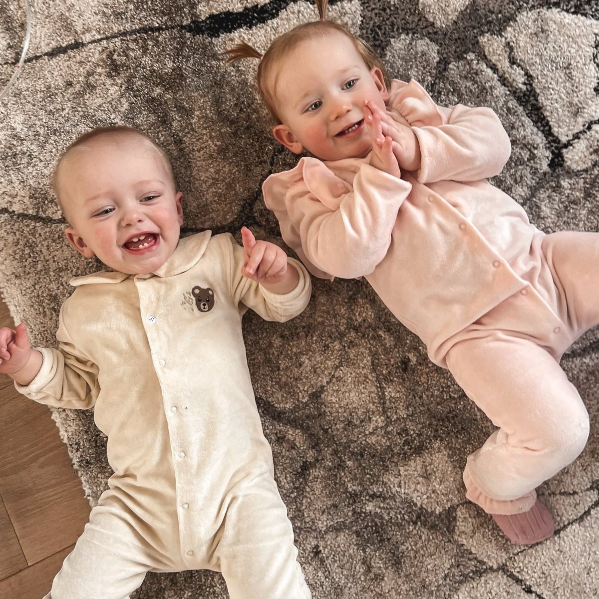 Teddy-Samt-Playsuit Beige | Mai Mays