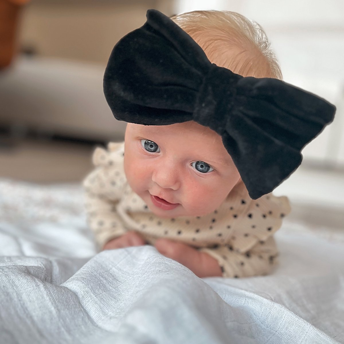May Mays | Livia Haarband | Samtschleife Schwarz | 0-4 Jahre