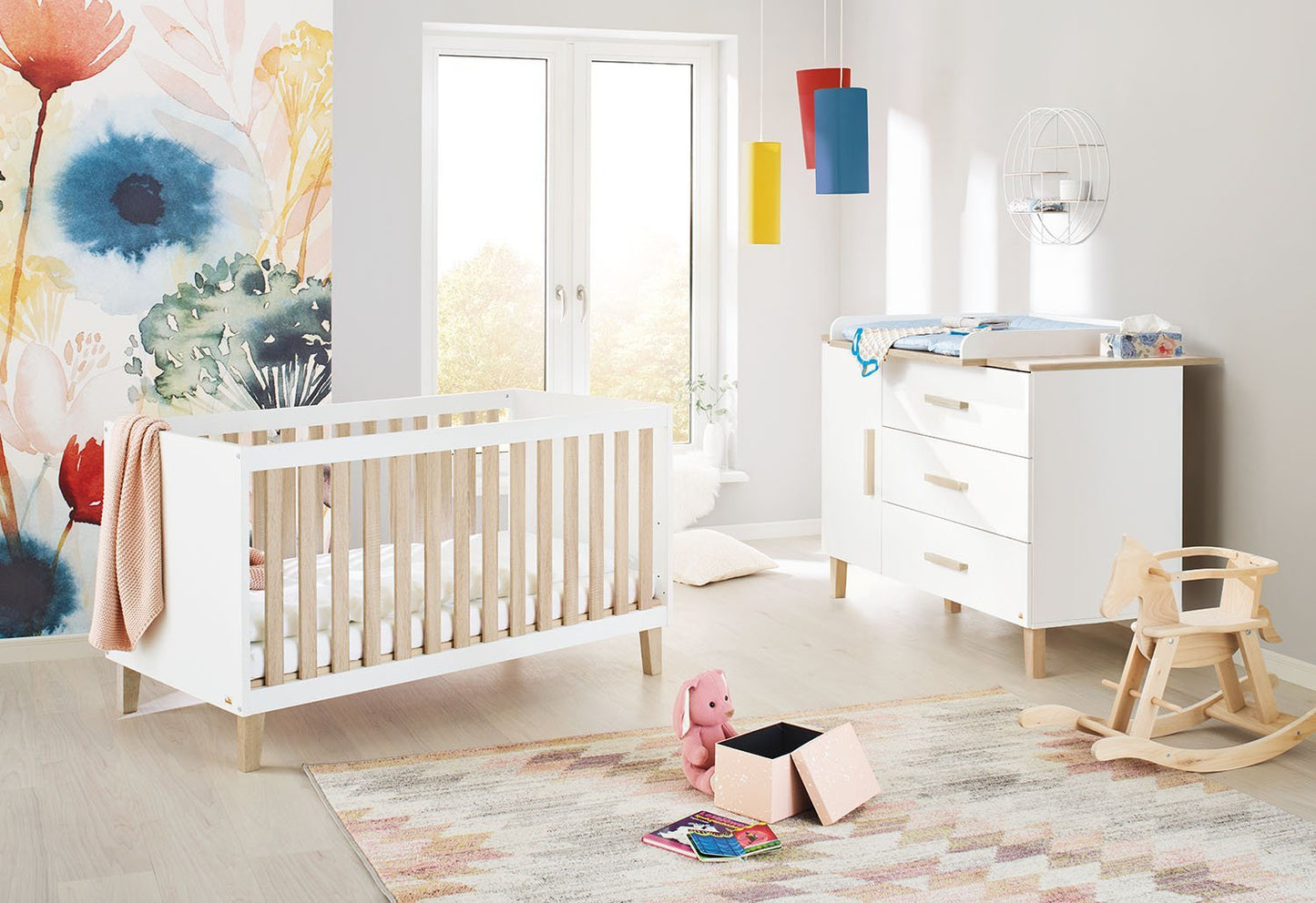 Starterset 'Lumi' extrabreit
2-teilig: Kinderbett, extra breite Wickelkommode