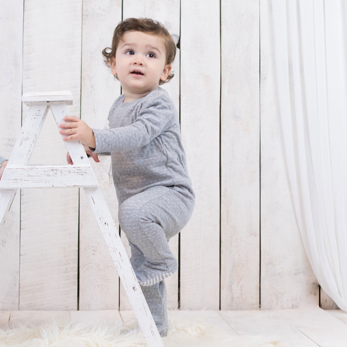 OrganicEra Bio-Schlafanzug mit Babyfüßen, Grau